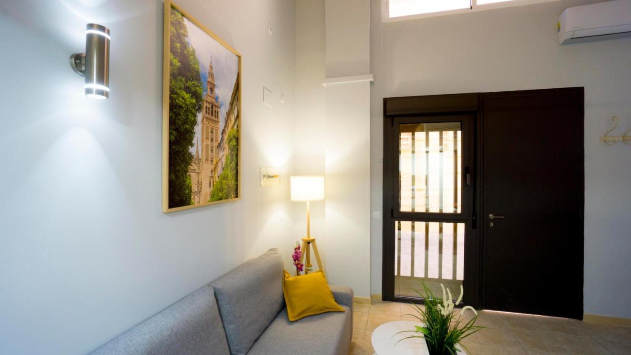 Rentalsevilla Escuelas Pias Екстер'єр фото