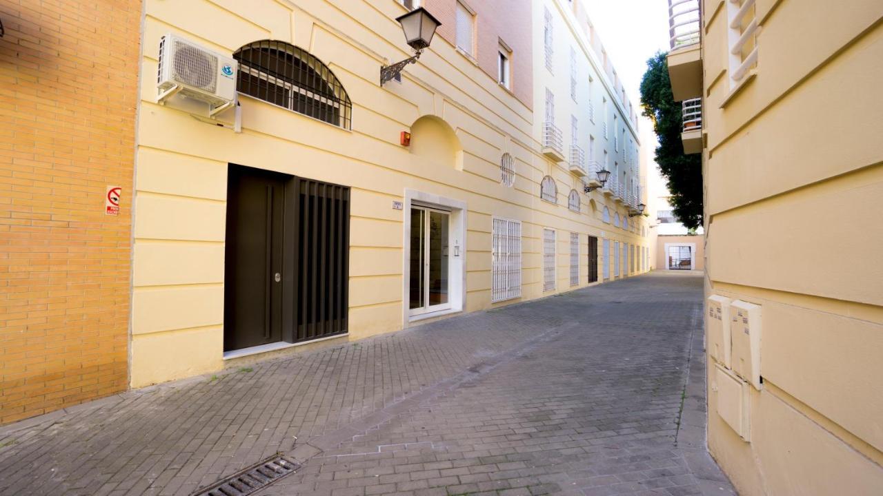 Rentalsevilla Escuelas Pias Екстер'єр фото