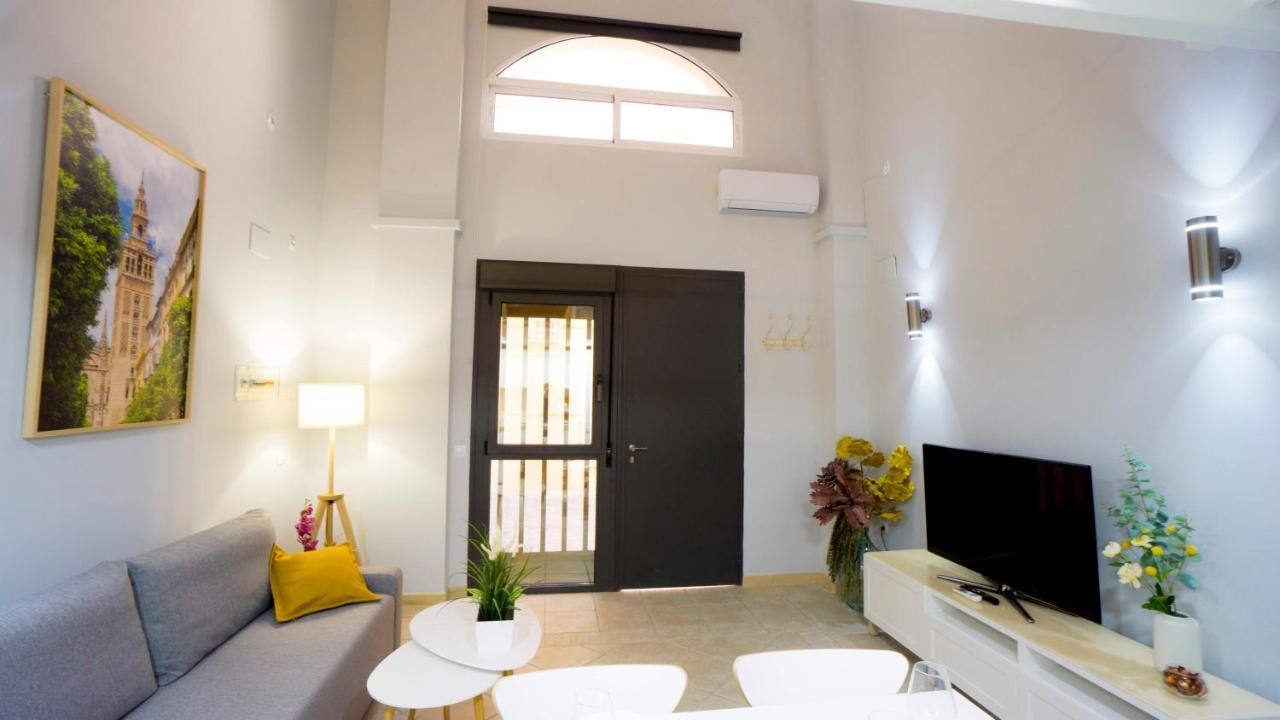 Rentalsevilla Escuelas Pias Екстер'єр фото